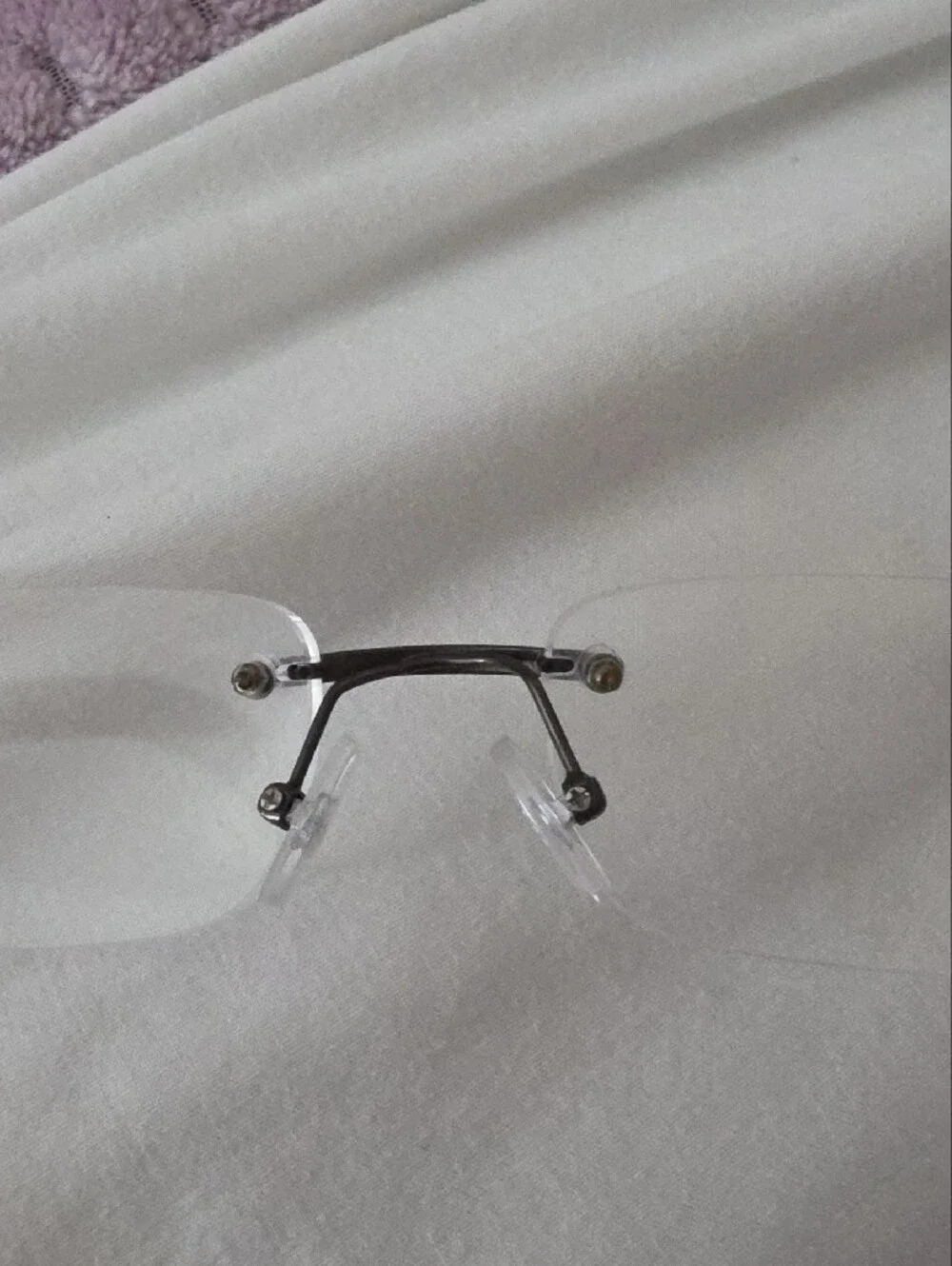 Foster Grant lightweight rimless